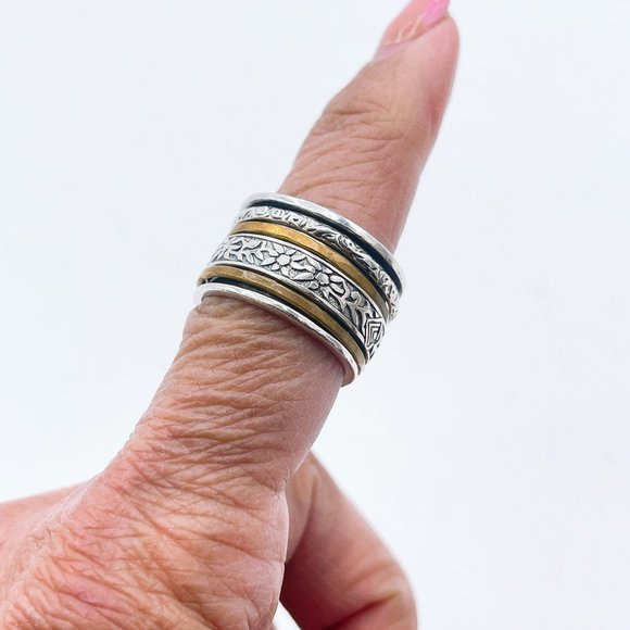 Silpada 925 & Brass Floral Spinner R2293 Band Ring - Size 8.5 - Picture 2 of 8